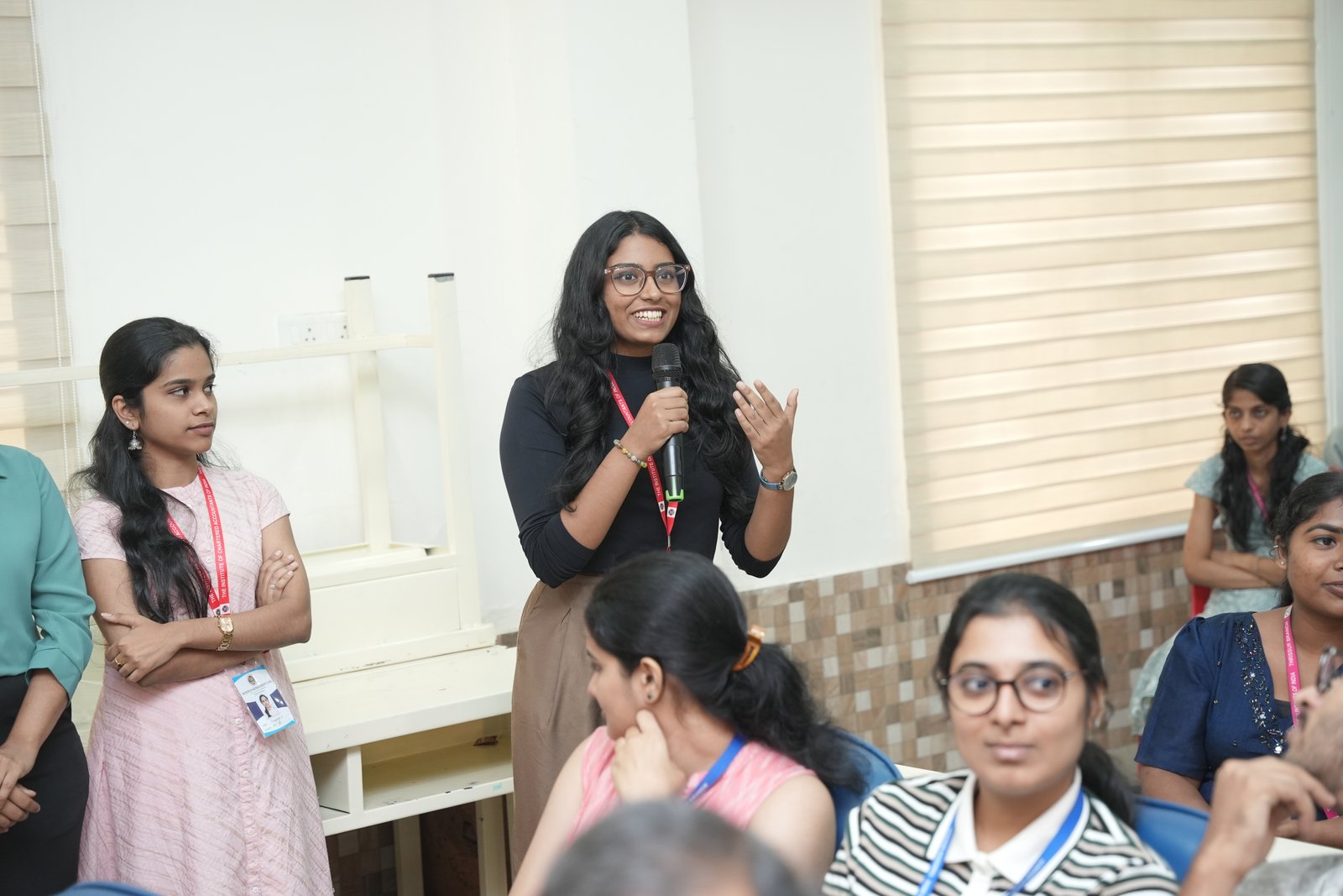 HONOURING CA.SREEKUMAR BY Shri SURESH GOPI M P