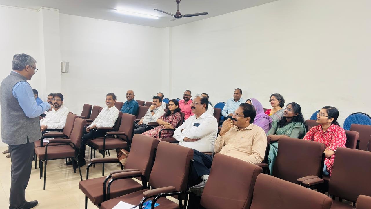 LISTENING & PRESENTATION SKILLS EMOTIONAL INTELLIGENCE